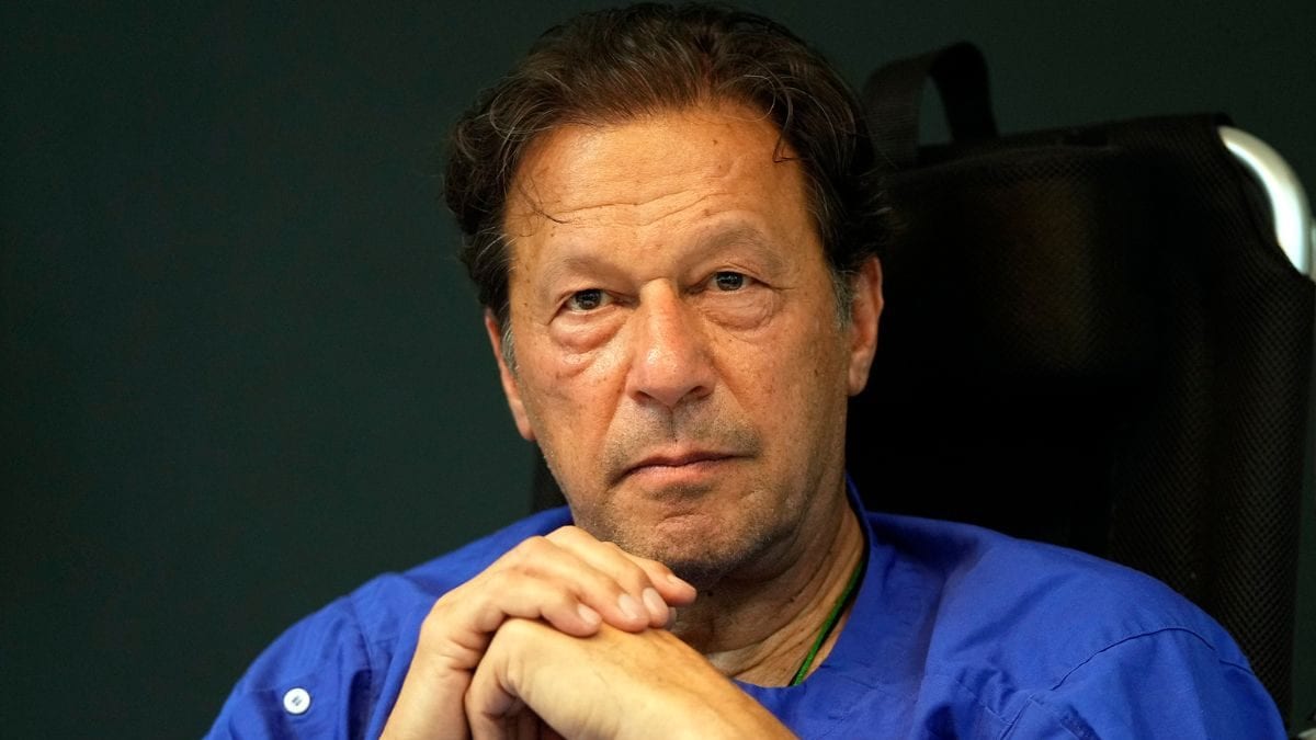 Pak’s Ex-PM Imran Khan in Solitary Confinement; Cell Has No Space to Keep a Bag: Aide to Apna TPO – Apna TPO